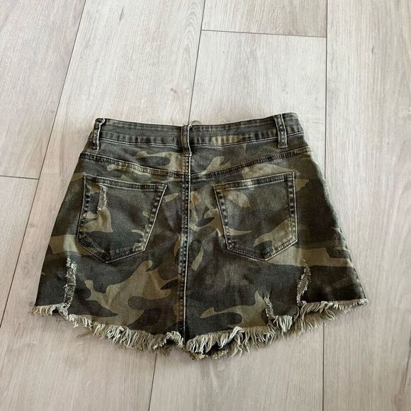 DANCE & MARVEL Skirt S Cargo Camo Army Green Camouflage Mini Distressed - Picture 2 of 7